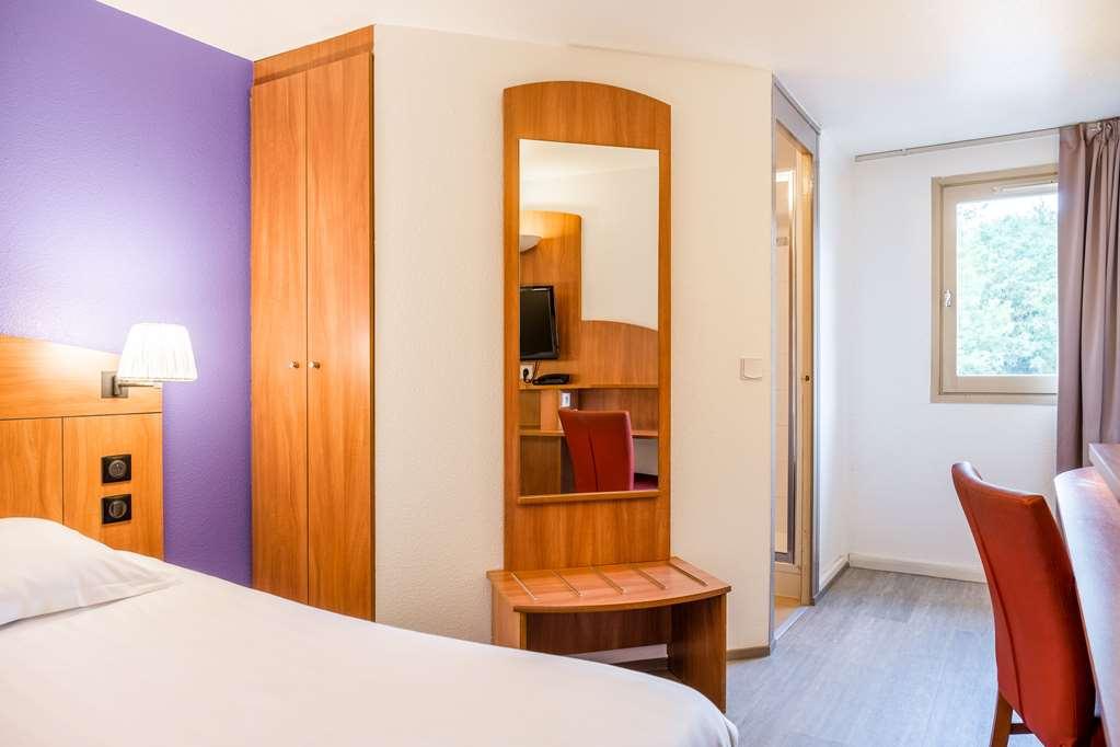 Comfort Hotel Grenoble Meylan Ruang foto