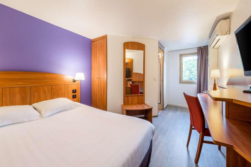 Comfort Hotel Grenoble Meylan Ruang foto