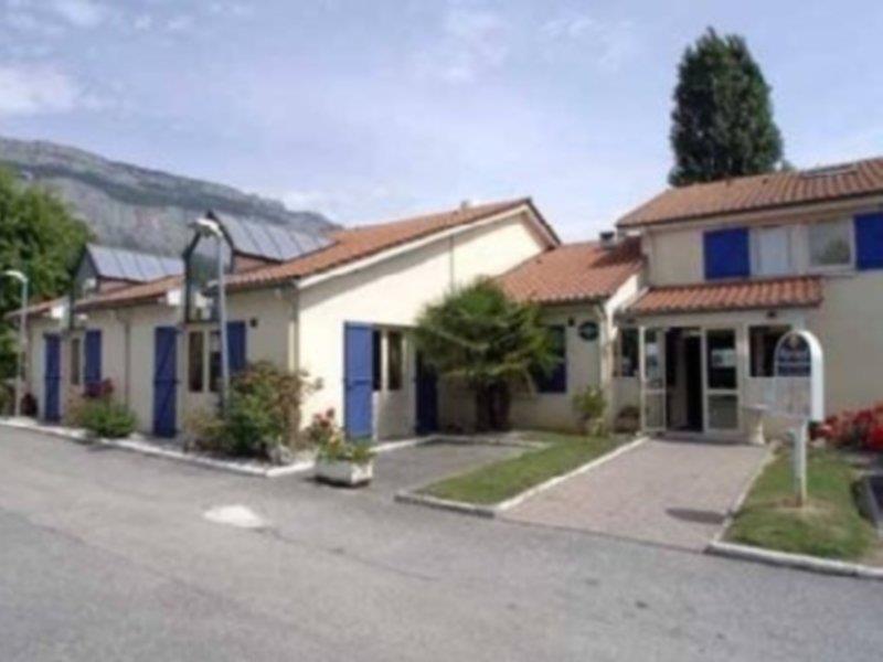 Comfort Hotel Grenoble Meylan Bagian luar foto
