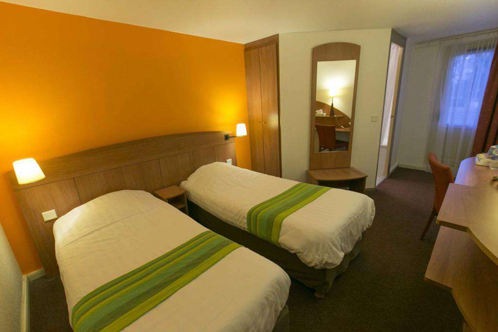 Comfort Hotel Grenoble Meylan Ruang foto