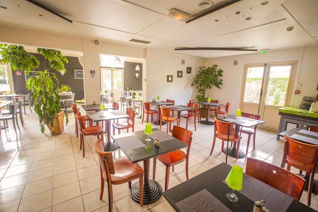 Comfort Hotel Grenoble Meylan Restoran foto