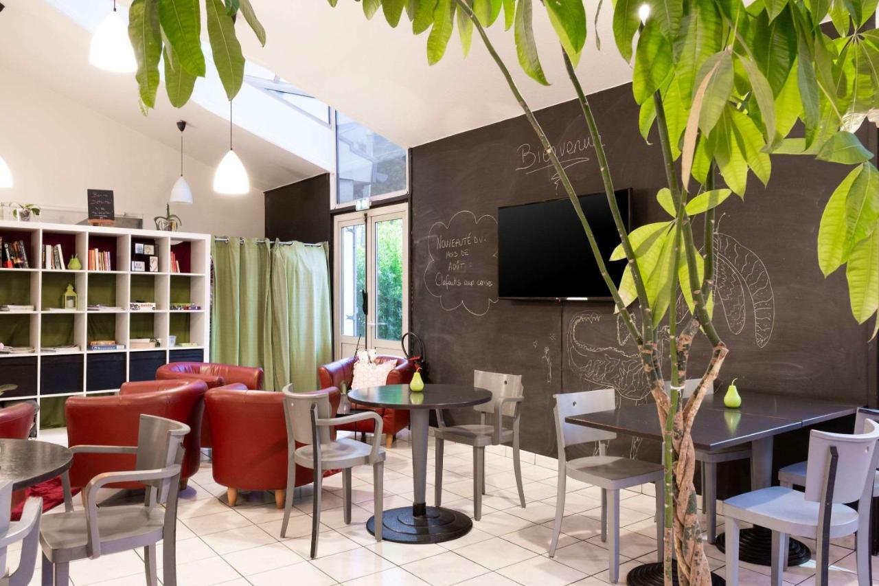 Comfort Hotel Grenoble Meylan Bagian luar foto