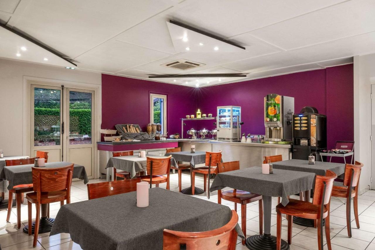 Comfort Hotel Grenoble Meylan Bagian luar foto