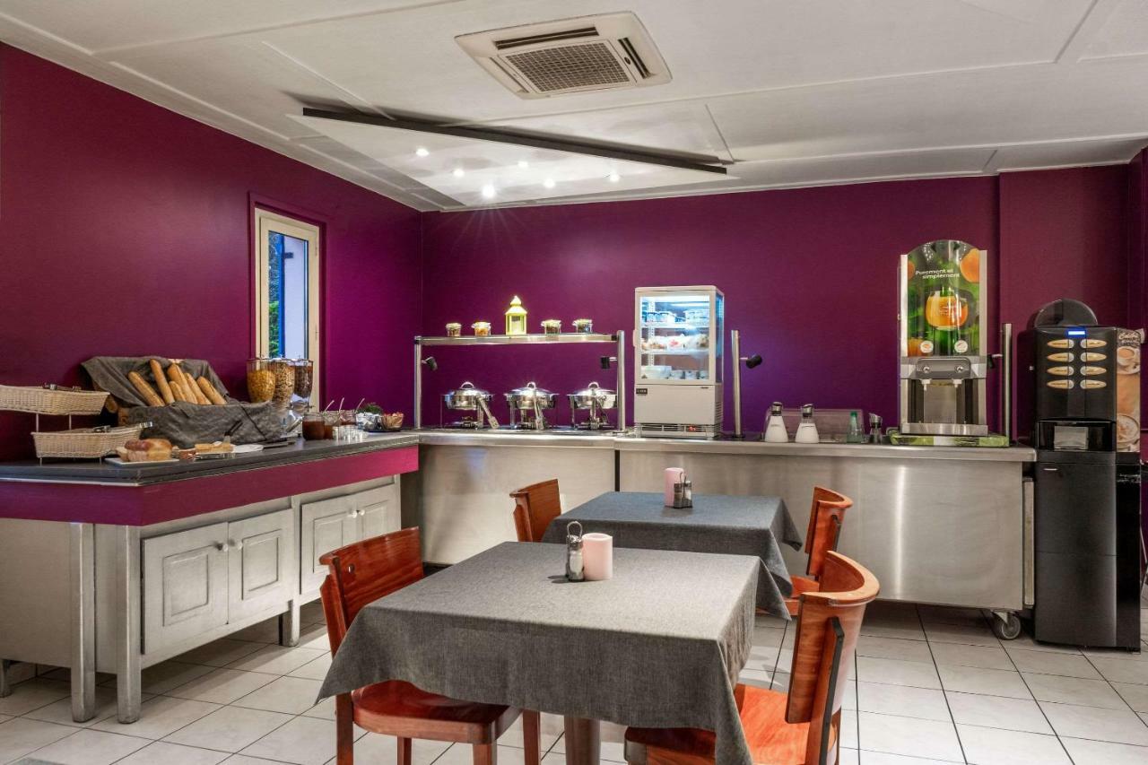 Comfort Hotel Grenoble Meylan Bagian luar foto